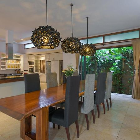 Villa Kaira Estate Canggu  Ngoại thất bức ảnh