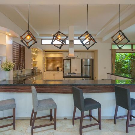 Villa Kaira Estate Canggu  Ngoại thất bức ảnh